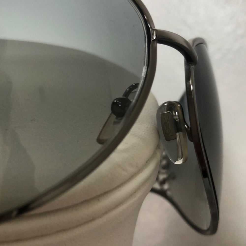 YSL sunglasses - Picture 3 of 7